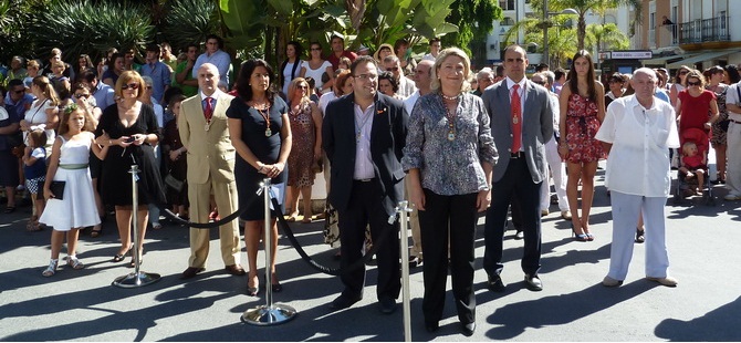Homenaje e izado de la bandera española en el Día de la Hispanidad