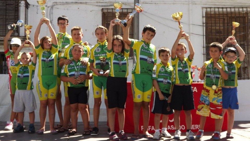 ESCUELA CICLISTAS SEXITANOS