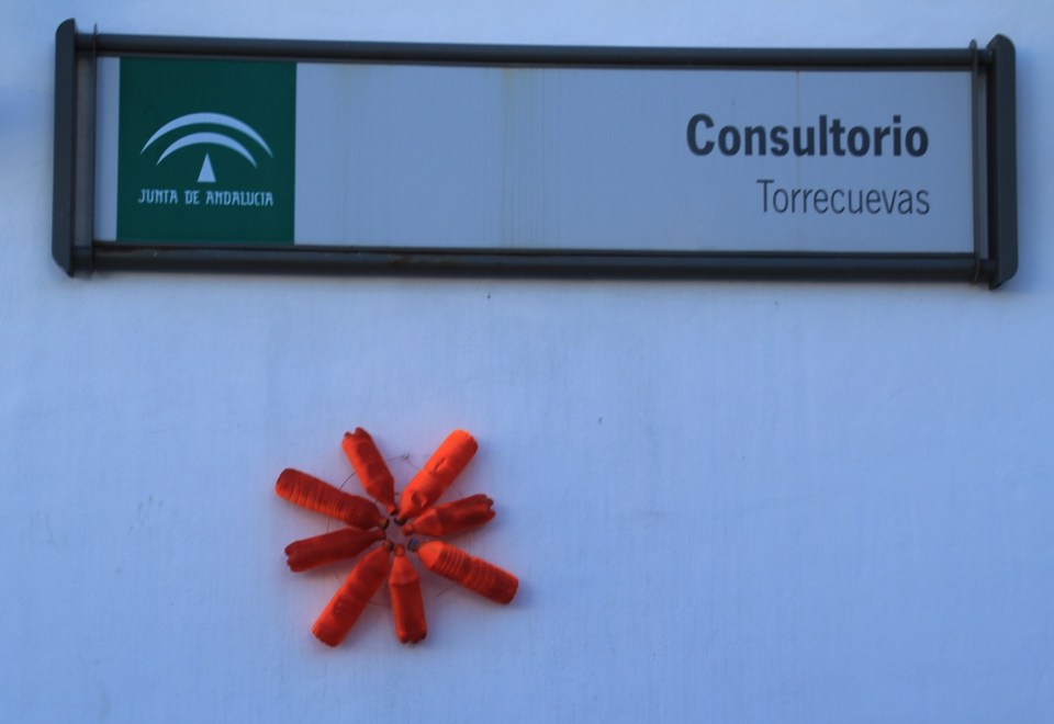 Almuñécar premia a los vecinos de Torrecuevas con  una ayuda de 300 euros por los trabajos de decoración de su barrio en la Navidad