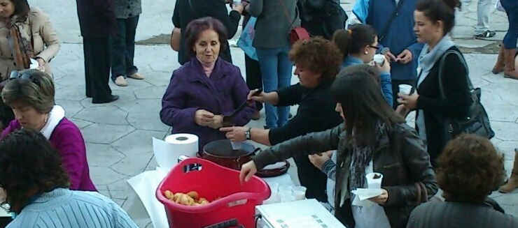 El Ayto. reconoce la iniciativa decorativa de los vecinos de Torrecuevas