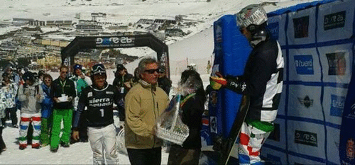 50 televisiones emiten en directo la entrega de productos de la Costa Tropical a los ganadores en Sierra Nevada 2013