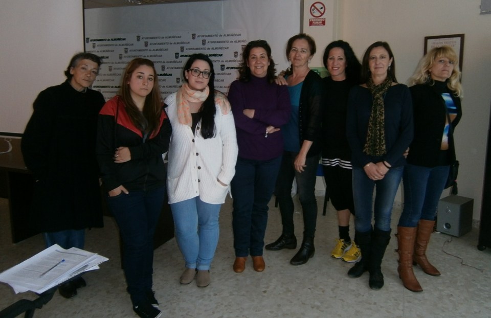 El CADE  y el Centro Municipal de la Mujer de Almuñécar fomentan el espíritu emprendedor 2
