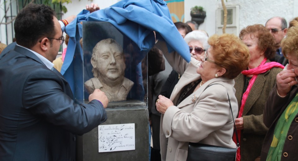 Emotivo homenaje póstumo al artista herradureño Pepe Gámez