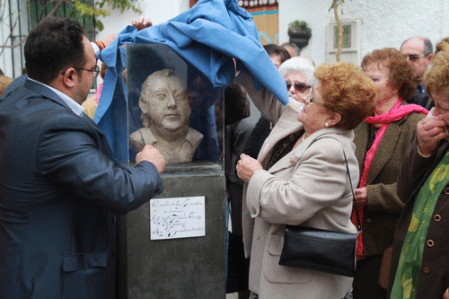 La Herradura rinde emotivo homenaje póstumo a su artista más universal, Pepe Gámez