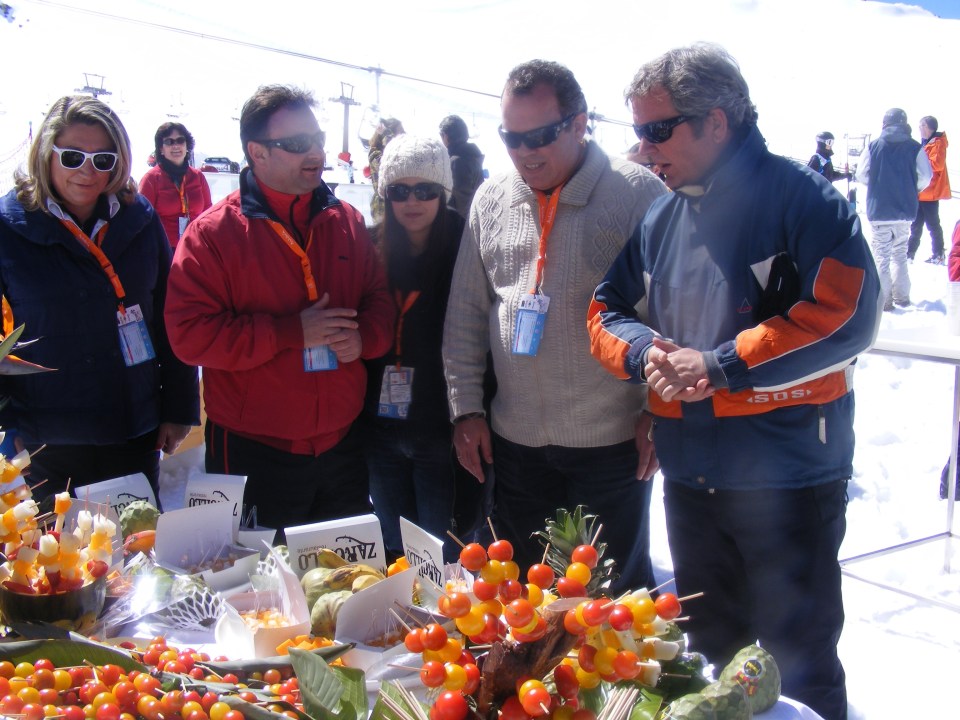 La nieve y la Costa Tropical se dan la mano en Sierra Nevada 2