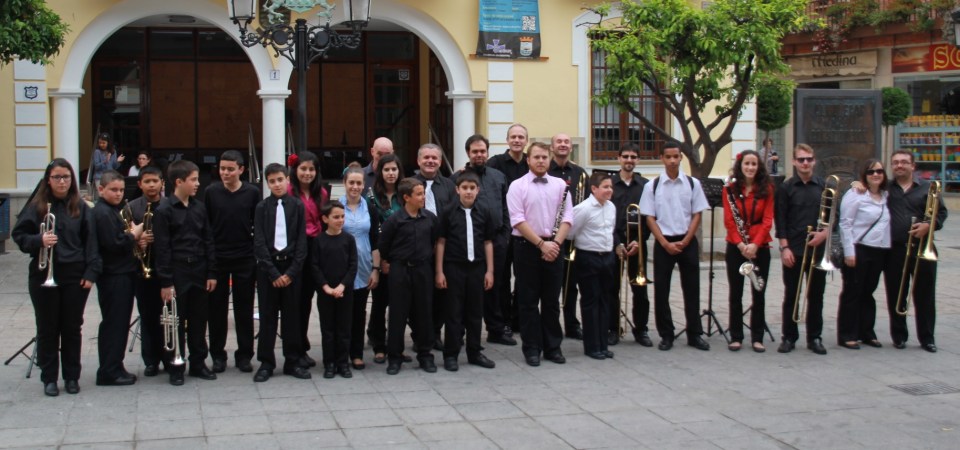 Las plazas de Almuñécar se han llenado de música