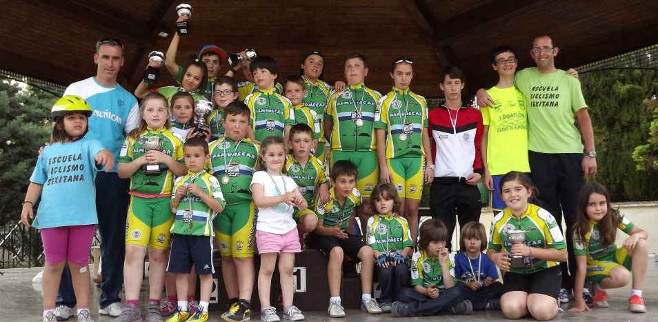 ESCUELA CICLISMO SEXITANA EN LA ZUBIA 1