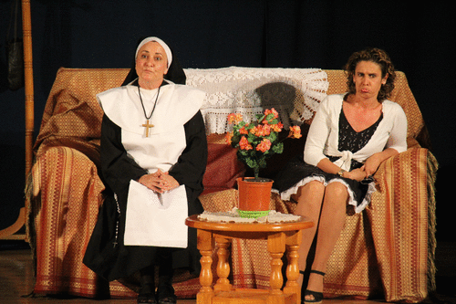 El grupo teatral sexitano 7 D 7 presentó con éxito en La Herradura la obra “Melocotón en Almíbar”