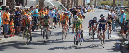 El I Encuentro de Escuelas de Ciclismo Ciudad de Almuñécar reunió a más de un centenar de ciclistas