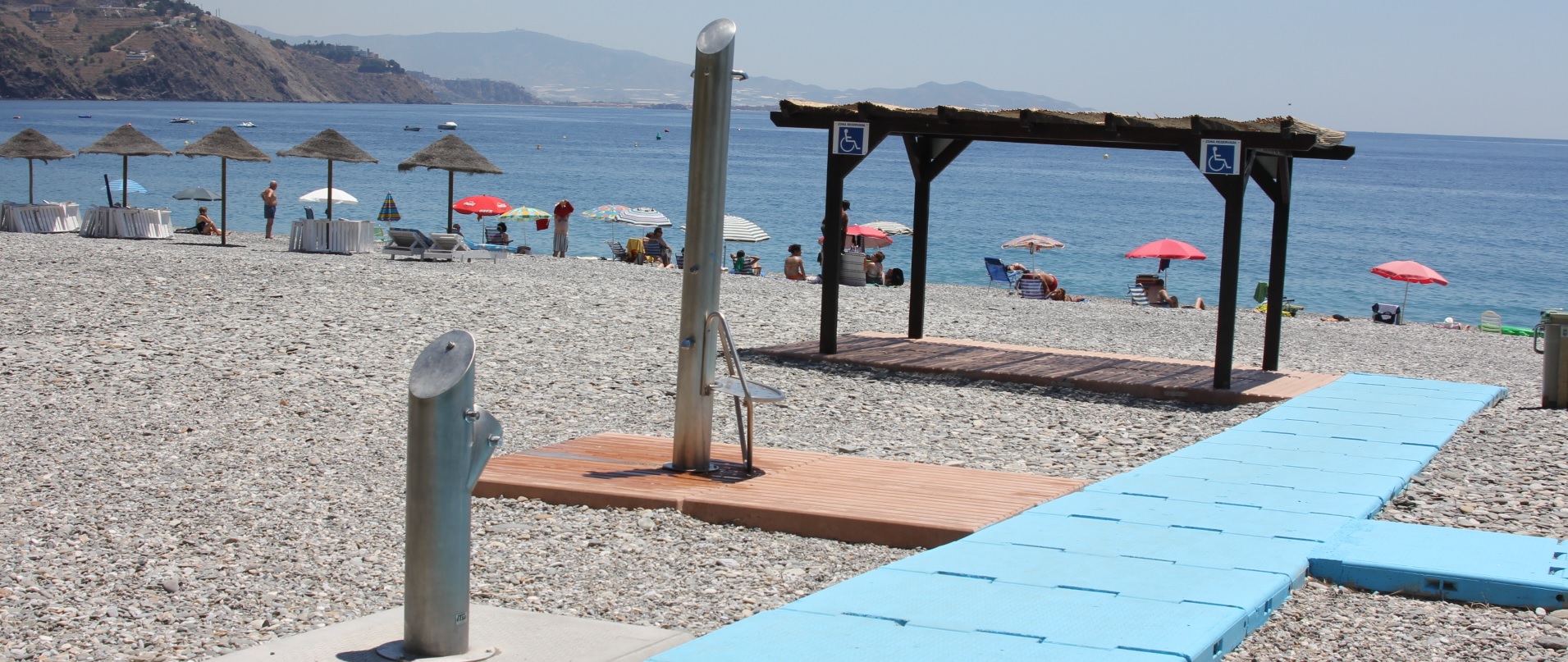 Las playas de Velilla y Puerta del Mar auditadas para la Q de calidad