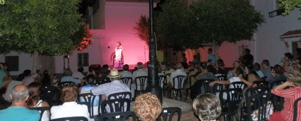 Patricia Gavilán inaugura la II edición de “Al fresquito en mi barrio”