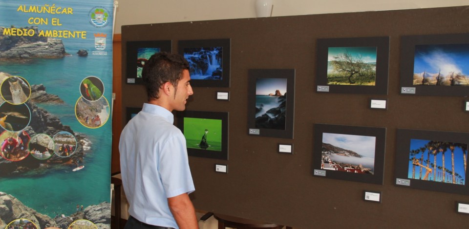 El hotel Bahía Almuñécar acoge la exposición fotográfica del Concurso de Medio Ambiente El hotel Bahía Almuñécar acoge la exposición fotográfica del Concurso de Medio Ambiente