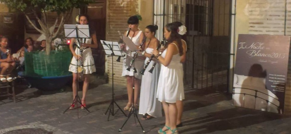 Gran éxito de la II Noche en Blanco de Almuñécar
