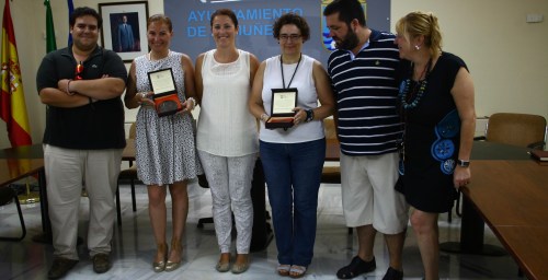 Las ganadoras del concurso de blog gastronómico reciben sus premios