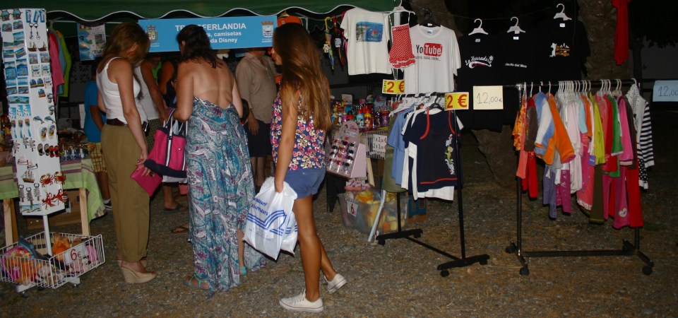 Un total de 22 negocios participan en el II Outlet de La Herradura Un total de 22 negocios participan en el II Outlet de La Herradura