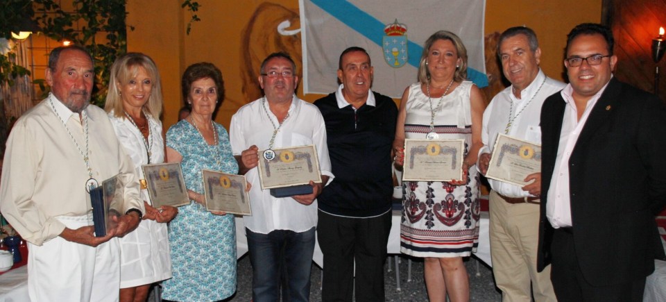 Los Amigos de Galicia en La Herradura entregaron los galardones de 2011 y 2012 a distintas personalidades