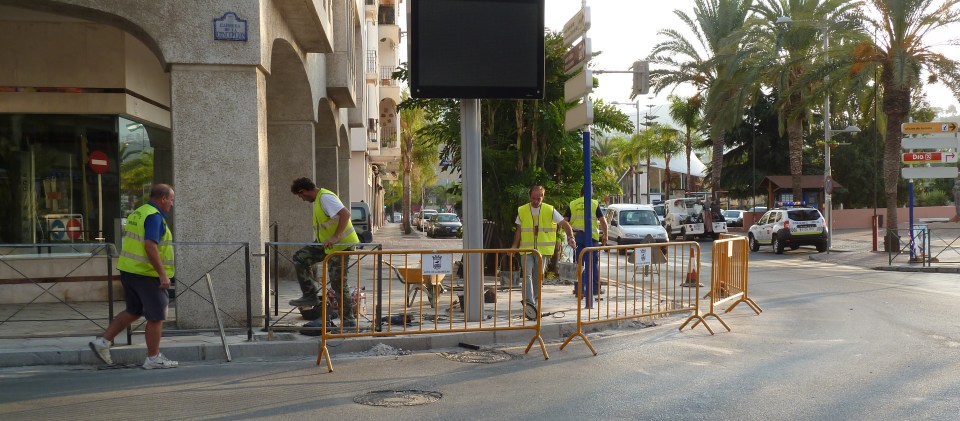 Seguridad vial en el acerado de la Carrera de la Concepción