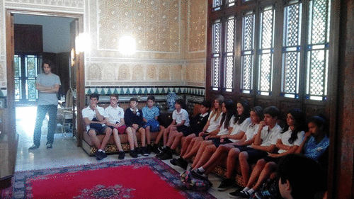 Alumnos del Internacional School de Almuñécar conocen los recursos turísticos sexitanos y la gestión de los mismos