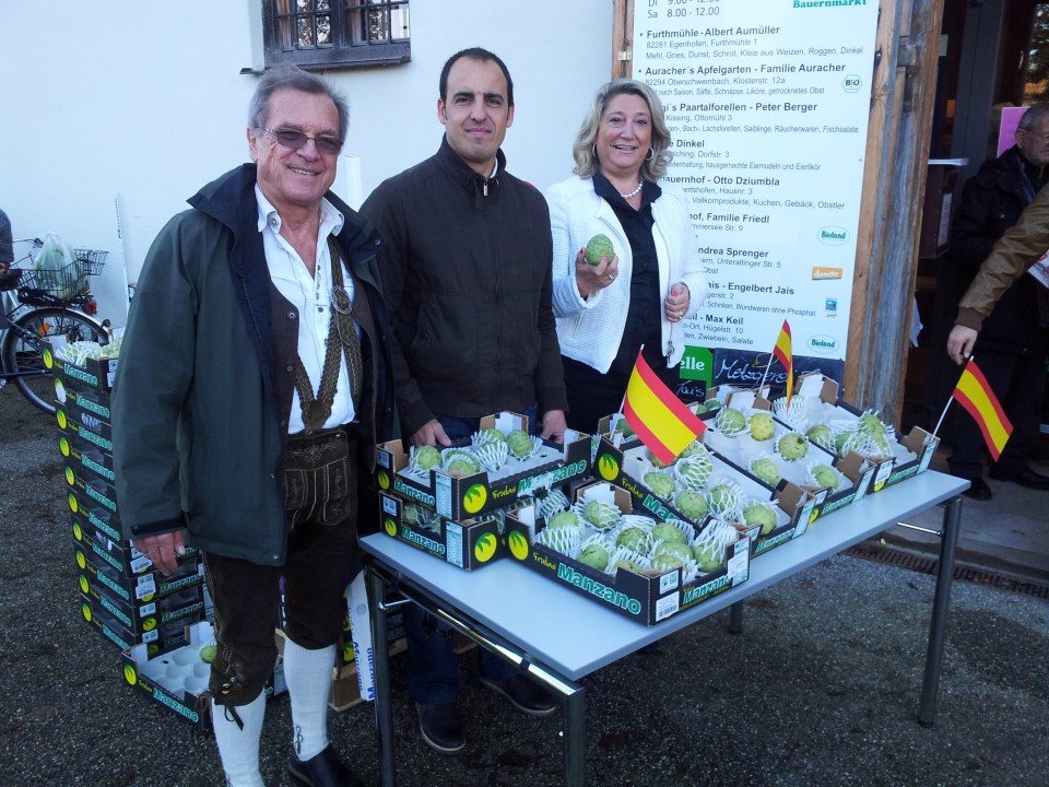 Almuñécar promociona la chirimoya y sus atractivos turísticos en la ciudad hermana de Alemania