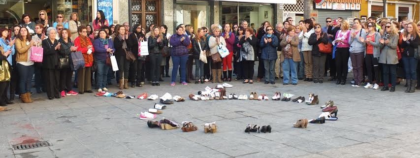 Concentración en recuerdo de las mujeres asesinadas por sus parejas