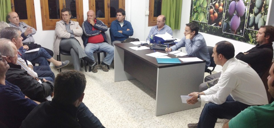 Las Comunidades de Regantes conocen la Oficina Municipal de Atención al Agricultor