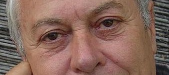 Recital poético de Antonio Carvajal. Ciclo literario "…de poesía con Unicaja"