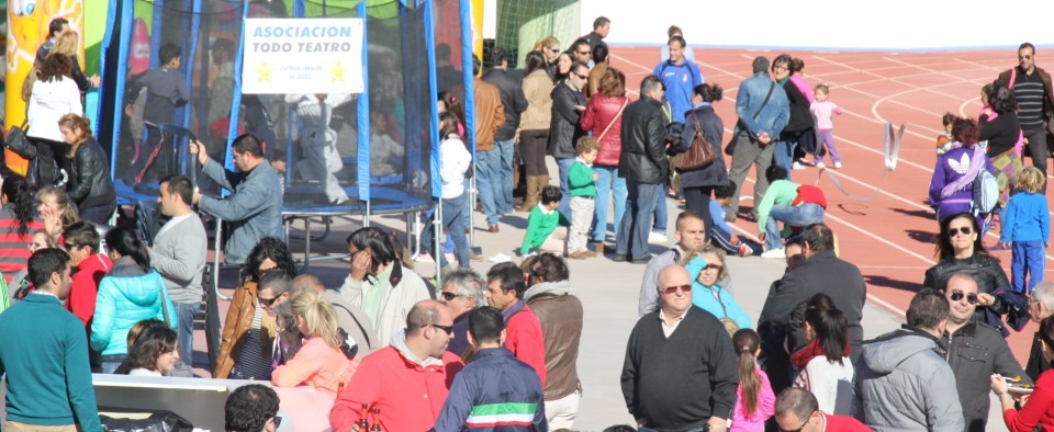AMBIENTE FIESTA CLAUSURA MES DE LA JUVENTUD ALMUÑECAR 2