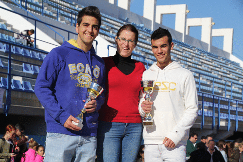 Cientos personas asistieron a la fiesta de clausura del Mes de la Juventud