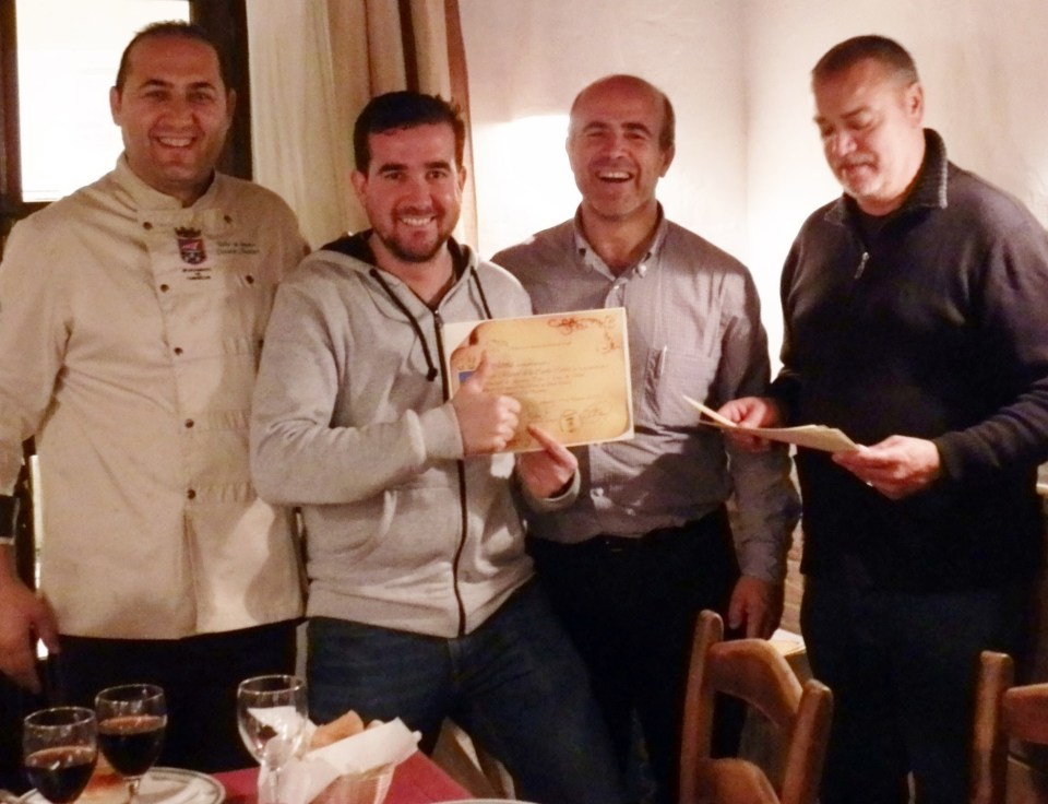 Luis Aragón clausura el Curso de Tapas y Cata de Vinos