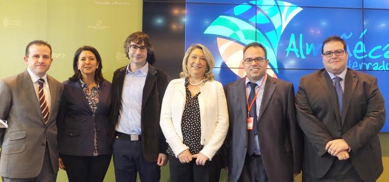 Almuñécar promocionará el destino turístico a través de Minube, la mayor comunidad de viajeros en España