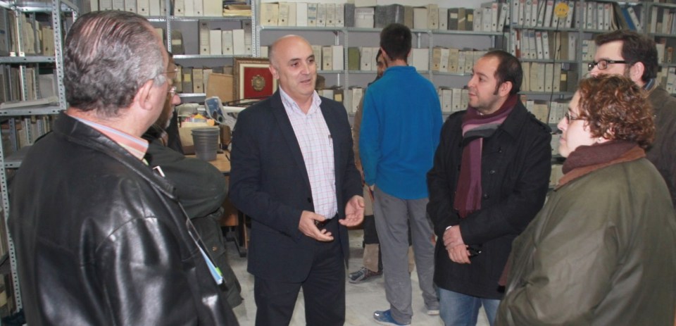 ANTONIO LABORDA JUNTO CON TECNICOS EN EL NUEVO ESPACIO 14