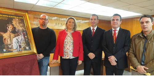 La presentación del cartel por parte del cofrade nazareno sexitano Rodrigo García Vega no dejó a nadie indiferente. Fue sentido, emotivo, familiar, religiosa, bella y comprometida. Una intervención que dejó sin palabras muchos de los asistentes.