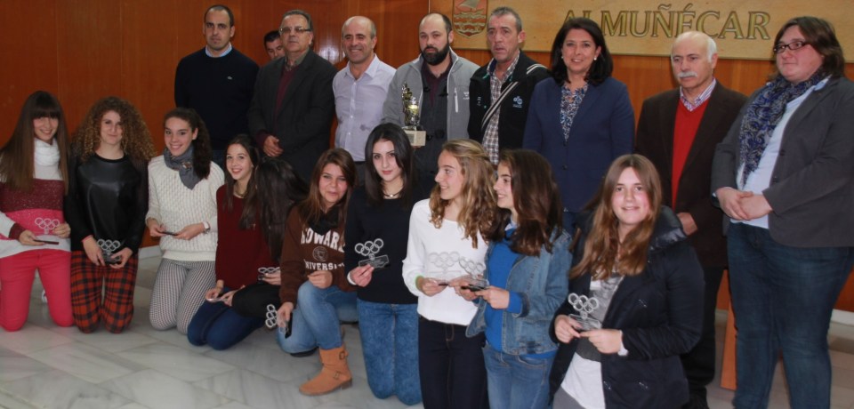 EQUIPO BM ALMUÑECAR FEMENINO INFANTIL CAMPEON ANDALUCIA 2013 2