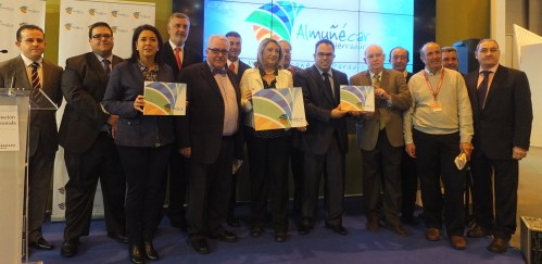 La alcaldesa de Almuñécar destaca el cambio radical en la política turística del destino que lleva a cabo su equipo de gobierno.