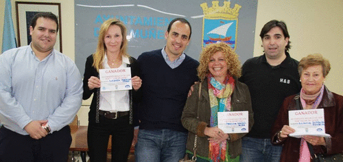 La Asociación de Comercio Multisectorial de Almuñécar sortea y entrega cheques regalo de la campaña navideña por valor de 4200 euros