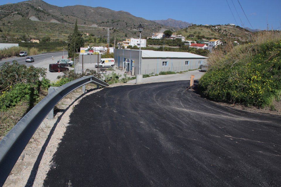 ACCESO BARRIO ARENAS DESDE ANTIGUA 340 EN LA MEZQUITA DE LA HERRADURA 14