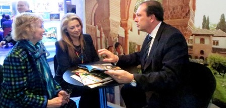 Granada se promociona en Praga como destino cultural, de sol y playa