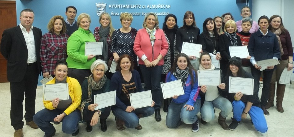 La alcaldesa de Almuñécar clausura un taller sobre liderazgo de la mujer en la sociedad actual