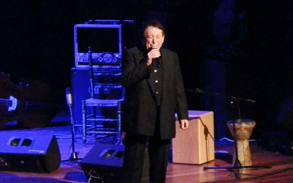 Rafael Muñoz "El Niño del Cerval" volvió a cautivar a sus paisanos con una gran actuación en la Casa de la Cultura