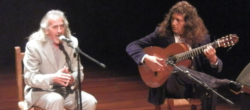 "Capullo de Jerez" hizo vibrar al público con una magistral actuación