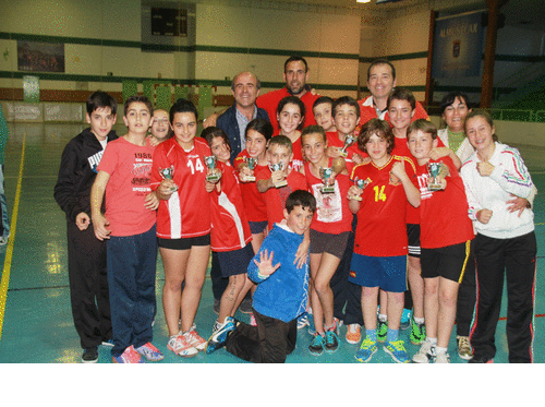 La Santa Cruz se proclama campeón de la fase local de "Jugando al Atletismo"