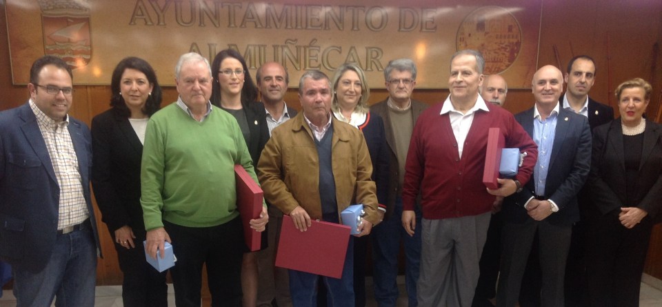 TRABAJADORES Y CORPORATIVOS ALMUÑECAR  EN EL HOMENAJE 2
