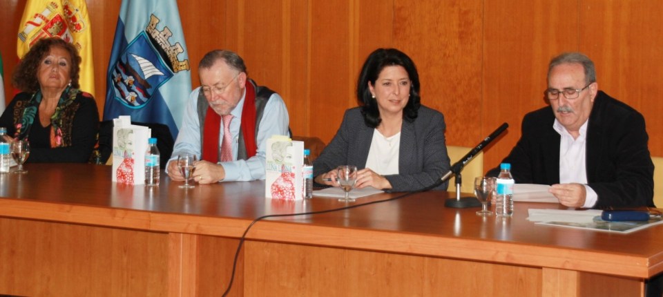 FERNANDEZ OLVERA PRESENTA SU PRIMERA NOVELA 14