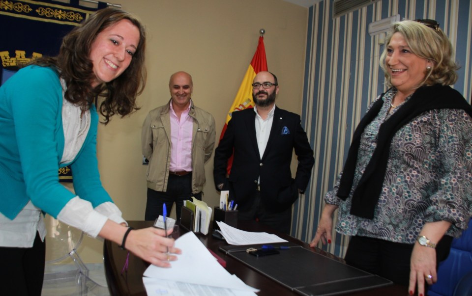 Mª Ángeles García Castillo nueva Tesorera del Ayto. de Almuñécar TOMA POSESION MARIA ANGELES GARCIA CASTILLO NUEVA TESORERA MUNICIPAL 14