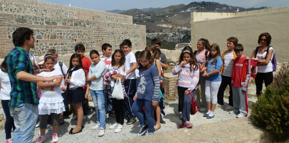 Alumnos de Armilla se interesaron por la historia de Almuñécar