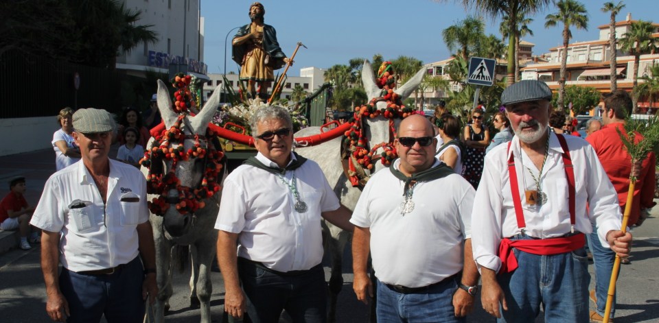 HERMANOS MAYORES HERMANDAD SAN ISIDRO DE ALMUÑECAR 14 2