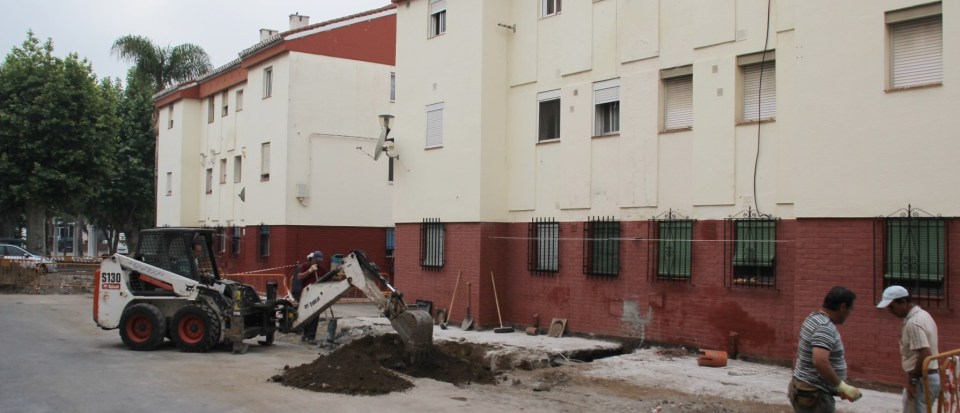 Mejoras en la urbanización y saneamiento en el barrio de La Paloma MEJORAS EN BARRIO LA PALOMA ALMUÑECAR 14 2