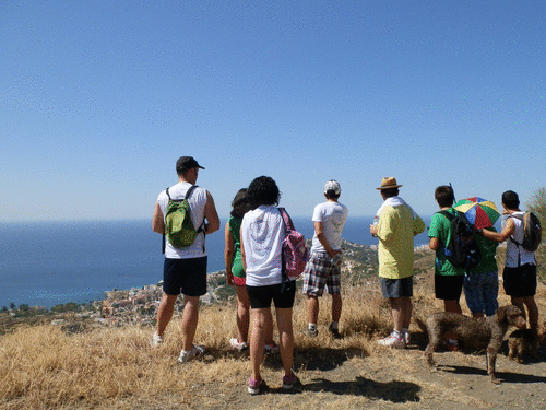 Senderistas conocieron el patrimonio cultural y natural de Almuñécar Senderistas conocieron el patrimonio cultural y natural de Almuñécar