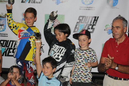 Lozano (elite) ganó la carrera Test Series BMX 2014 de Almuñécar