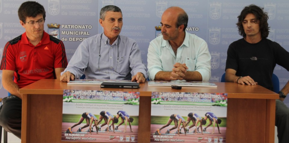 Acto de presentación del Campeonato de Atletismo Alevín Infantil y Veteranos que se celebra en Almuñécar